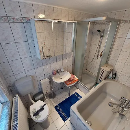 Quarto em Acomodações Particulares Doppelzimmer 2 Mit Aufbettung Erdgeschoss