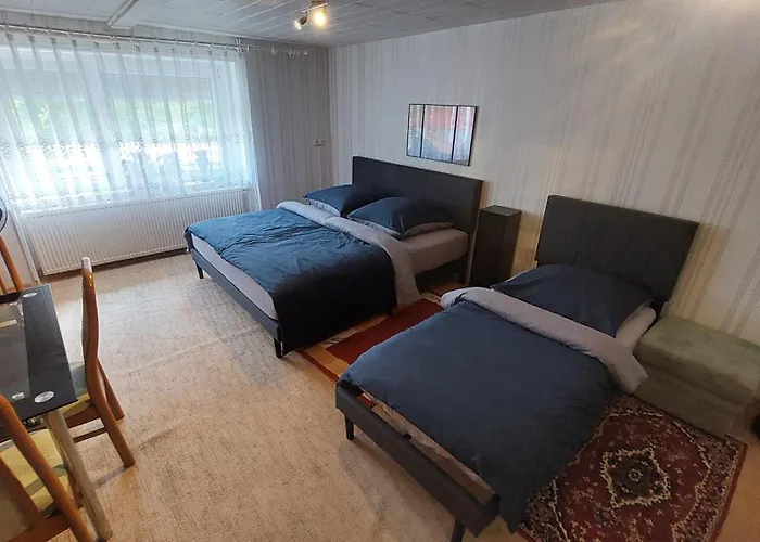 Doppelzimmer 2 Mit Aufbettung Erdgeschoss * Salzatal